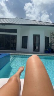 Paige VanZant feet photo thumbnail