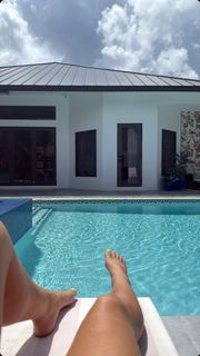 Paige VanZant feet photo thumbnail