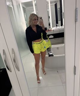 Paige VanZant feet photo thumbnail