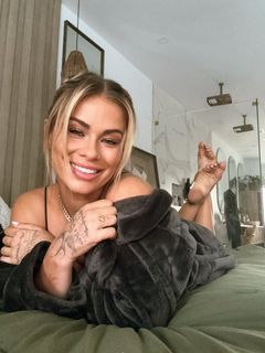 Paige VanZant feet photo 8