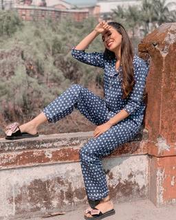 Palak Purswani feet photo 3