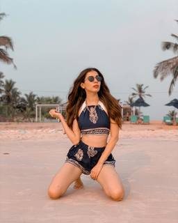 Palak Purswani feet photo 1