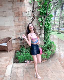 Palak Purswani feet photo 10