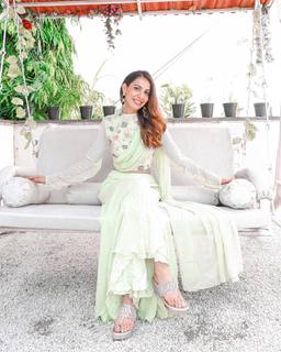 Palak Purswani feet photo 4