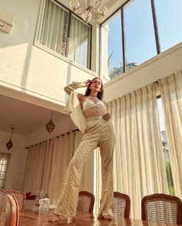 Palak Purswani feet photo 10