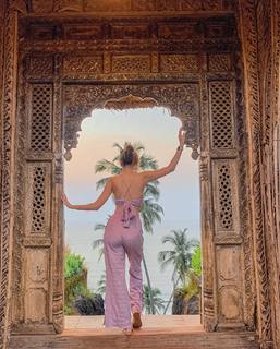 Palak Purswani feet photo 5