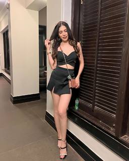 Palak Purswani feet photo 16
