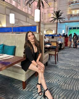 Palak Purswani feet photo 7