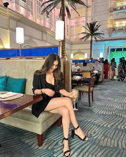 Palak Purswani feet photo 6