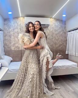 Palak Purswani feet photo 4