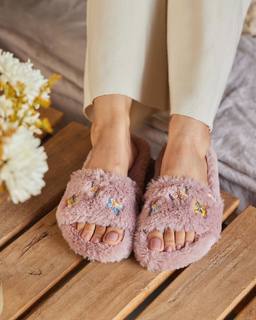 Palak Purswani feet photo 12