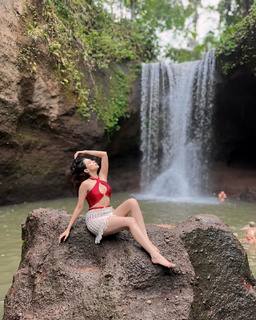 Palak Purswani feet photo 16