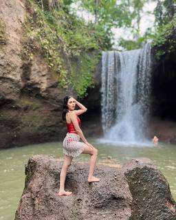 Palak Purswani feet photo 15
