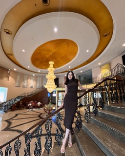 Palak Purswani feet photo 3