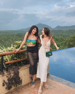 Palak Purswani feet photo 14
