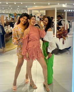 Palak Purswani feet photo 9