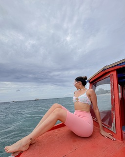 Palak Purswani feet photo 14