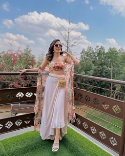 Palak Purswani feet photo 1