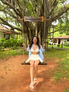 Palak Purswani feet photo 6