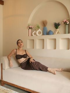 Palak Purswani feet photo 1