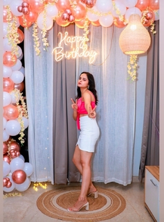 Palak Sidhwani feet photo 11