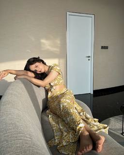 Palak Sidhwani feet photo 7