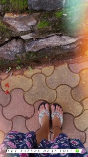 Palak Sidhwani feet photo 1