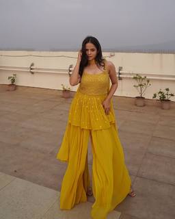 Palak Sidhwani feet photo 10