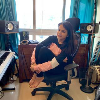Palak Sidhwani feet photo 15