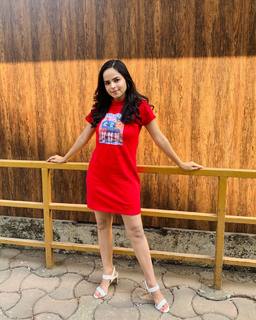 Palak Sidhwani feet photo 19