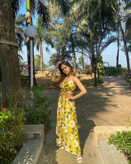 Palak Sidhwani feet photo 14