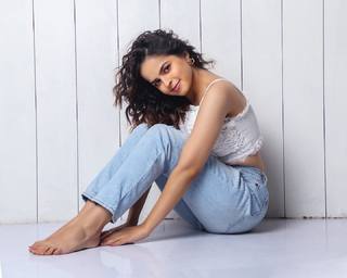 Palak Sidhwani feet photo 13