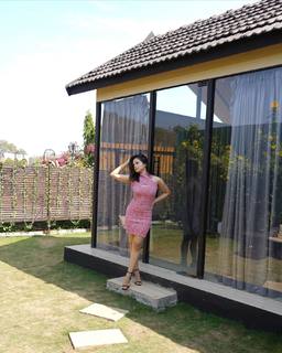 Palak Sidhwani feet photo 6
