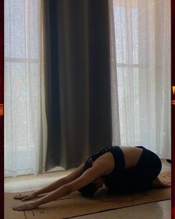 Palak Sidhwani feet photo 3