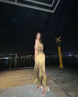 Palak Sidhwani feet photo 15