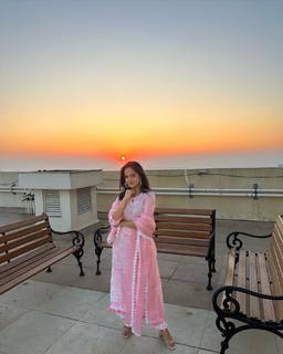 Palak Sidhwani feet photo 6