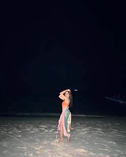 Palak Sidhwani feet photo 16