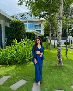 Palak Sidhwani feet photo 14