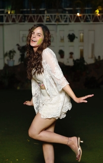 Palak Sidhwani feet photo 5