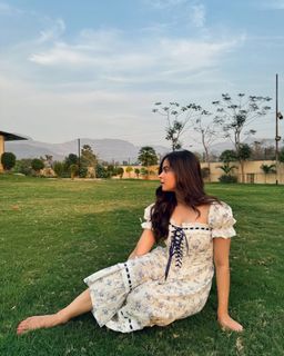 Palak Sidhwani feet photo 3