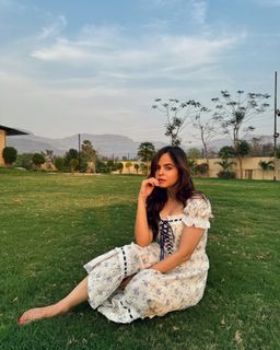 Palak Sidhwani feet photo 2