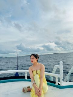Palak Sidhwani feet photo 5