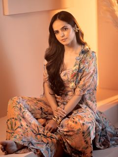 Palak Sidhwani feet photo 3