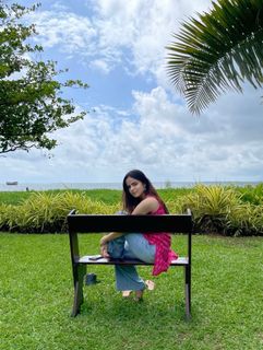 Palak Sidhwani feet photo 2