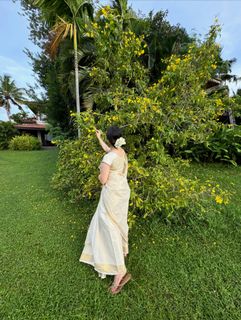 Palak Sidhwani feet photo 1