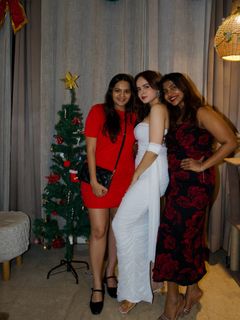 Palak Sidhwani feet photo 10