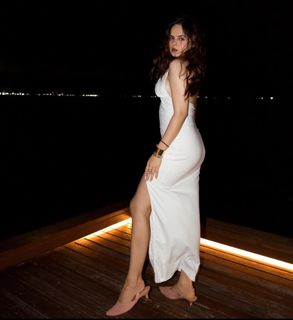 Palak Sidhwani feet photo 6