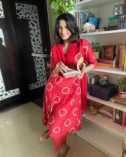 Palak Tiwari feet photo 15