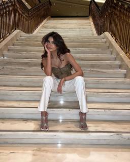Palak Tiwari feet photo 3