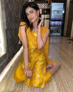 Palak Tiwari feet photo 15